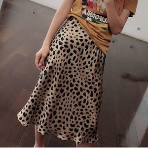 Leopard Print Midi Skirt
